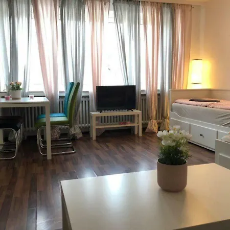 Friesenwall 5 * Köln